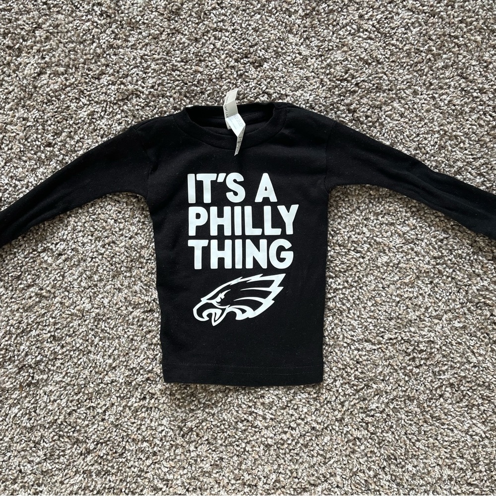 Worn 1 x Eagles “It’s A Philly Thing” long sleeve shirt, 12 months.
